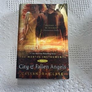 City of Fallen Angels By: Cassandra Clare